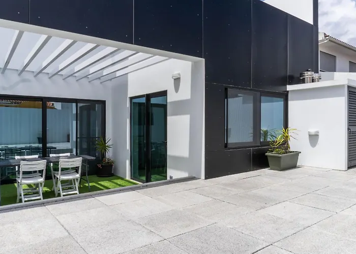 Encanto Terrace House