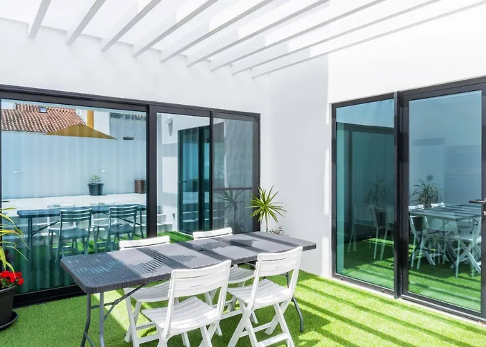 Encanto Terrace House