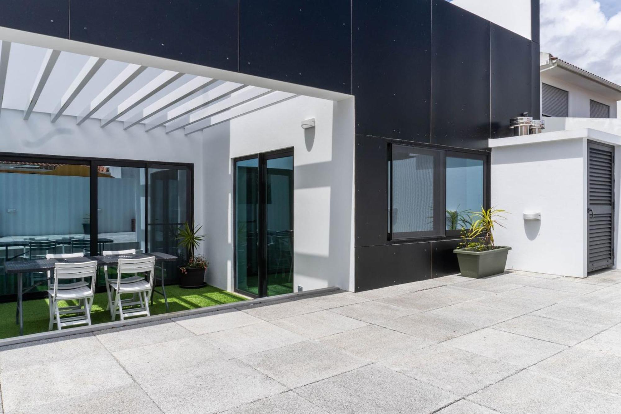 Encanto Terrace House * Ponta Delgada (Sao Miguel)